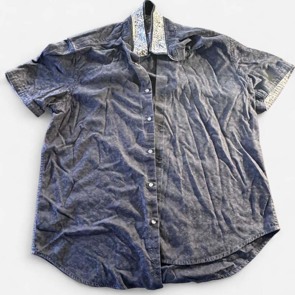 Robert Graham Men's Black and White Shirt